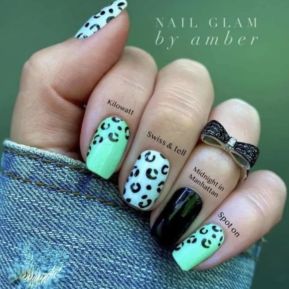 🎉 3/$25 trendy cute Color Street Spot On Retired Clear Nail Set - Picture 7 of 9